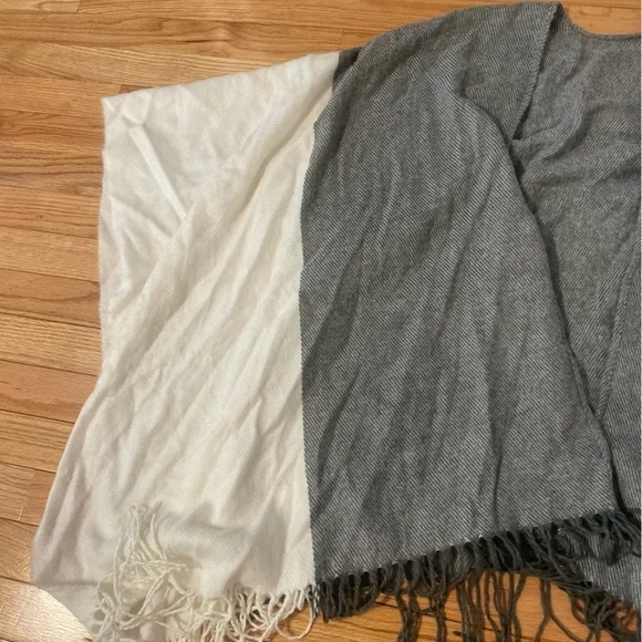 White and Grey Fringe Shawl